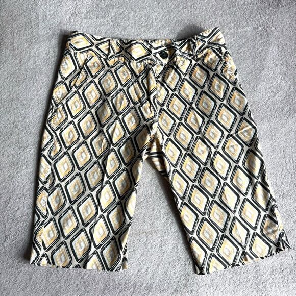 Lija Women’s Geometric Yellow Golf Bermuda Shorts - Picture 1 of 11